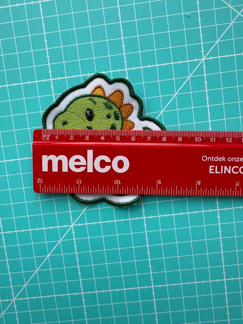 Dinosaur Embroidered Patch – 8x9 cm (Dino)