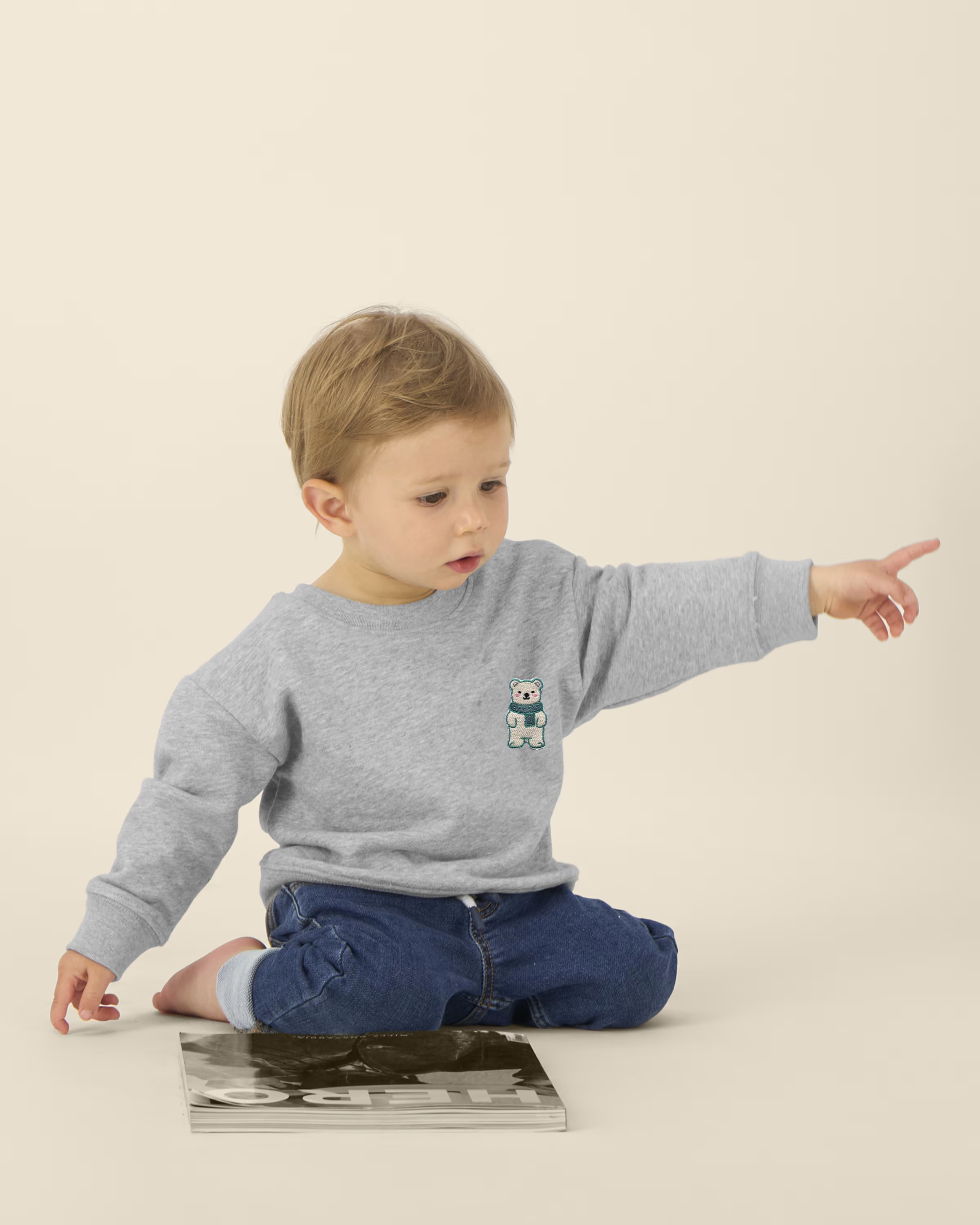 Kids neck sweatshirt “Adorable White Bear”